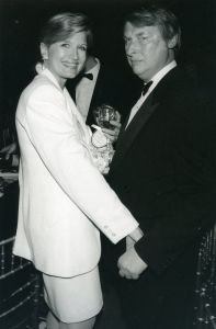 Diane Sawyer and Mike Nichols 1990, NY.jpg
